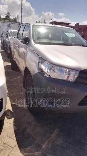 Toyota Hilux 2017 Silver