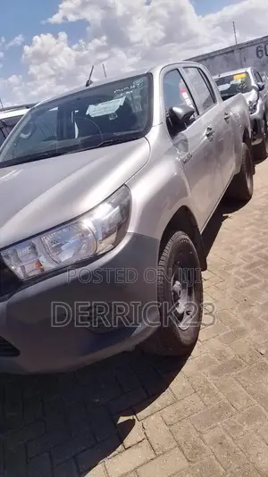 Toyota Hilux 2017 Silver