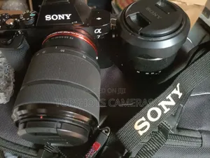 Sony Alpha 7 + Sony FE 28-70mm Lens