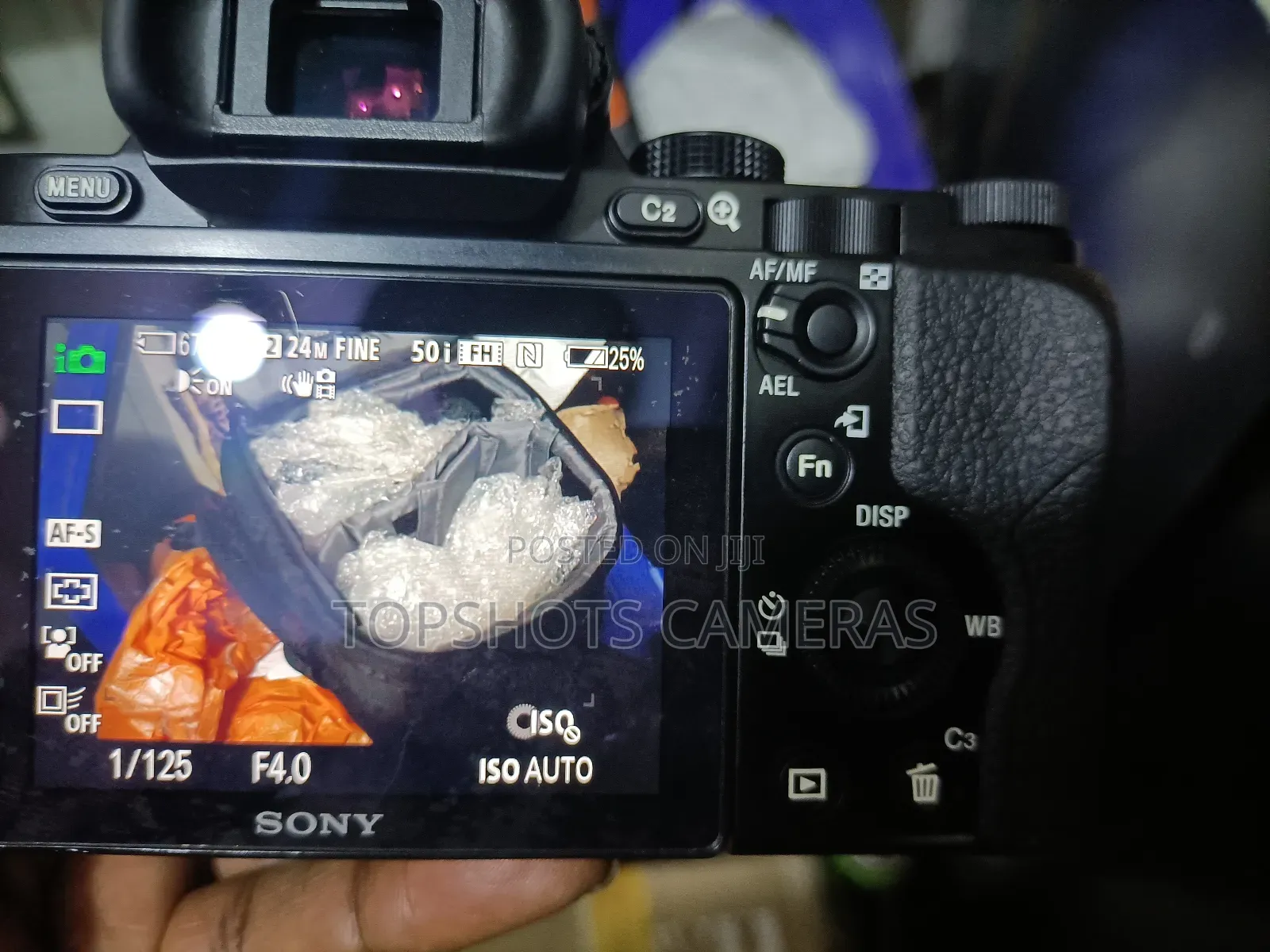 Sony Alpha 7 + Sony FE 28-70mm Lens