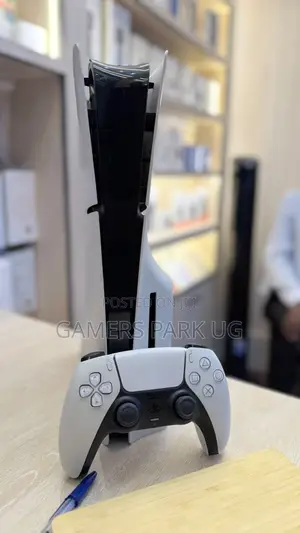 PlayStation 5 Disc Version Uk Used With Games, Controller and Cables