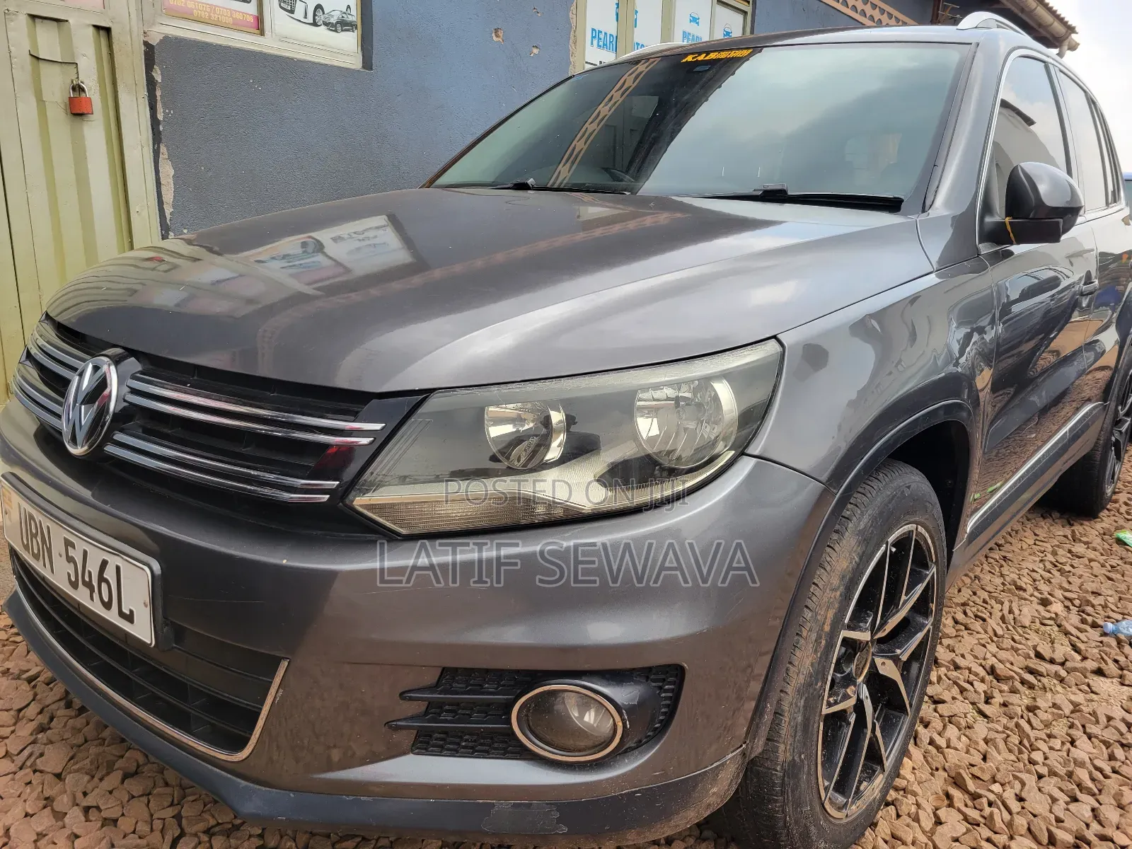 Volkswagen Tiguan S 4Motion 4dr SUV AWD (2.0L 4cyl Turbo 6A) 2014
