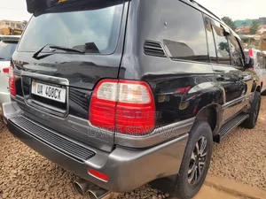 Toyota Land Cruiser Cygnus 4.7 2005 Black