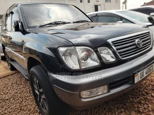 Toyota Land Cruiser Cygnus 4.7 2005 Black