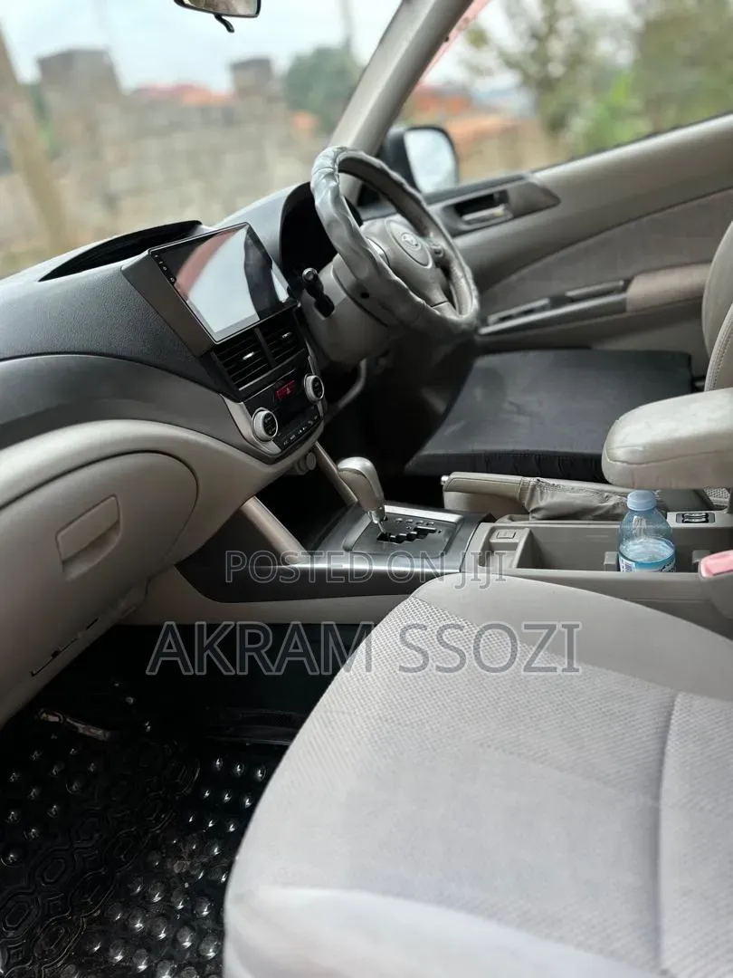 Subaru Forester 2011 White