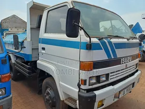 Isuzu Juston Tipper