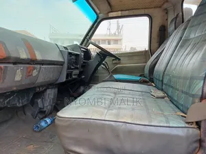 Isuzu Juston Tipper
