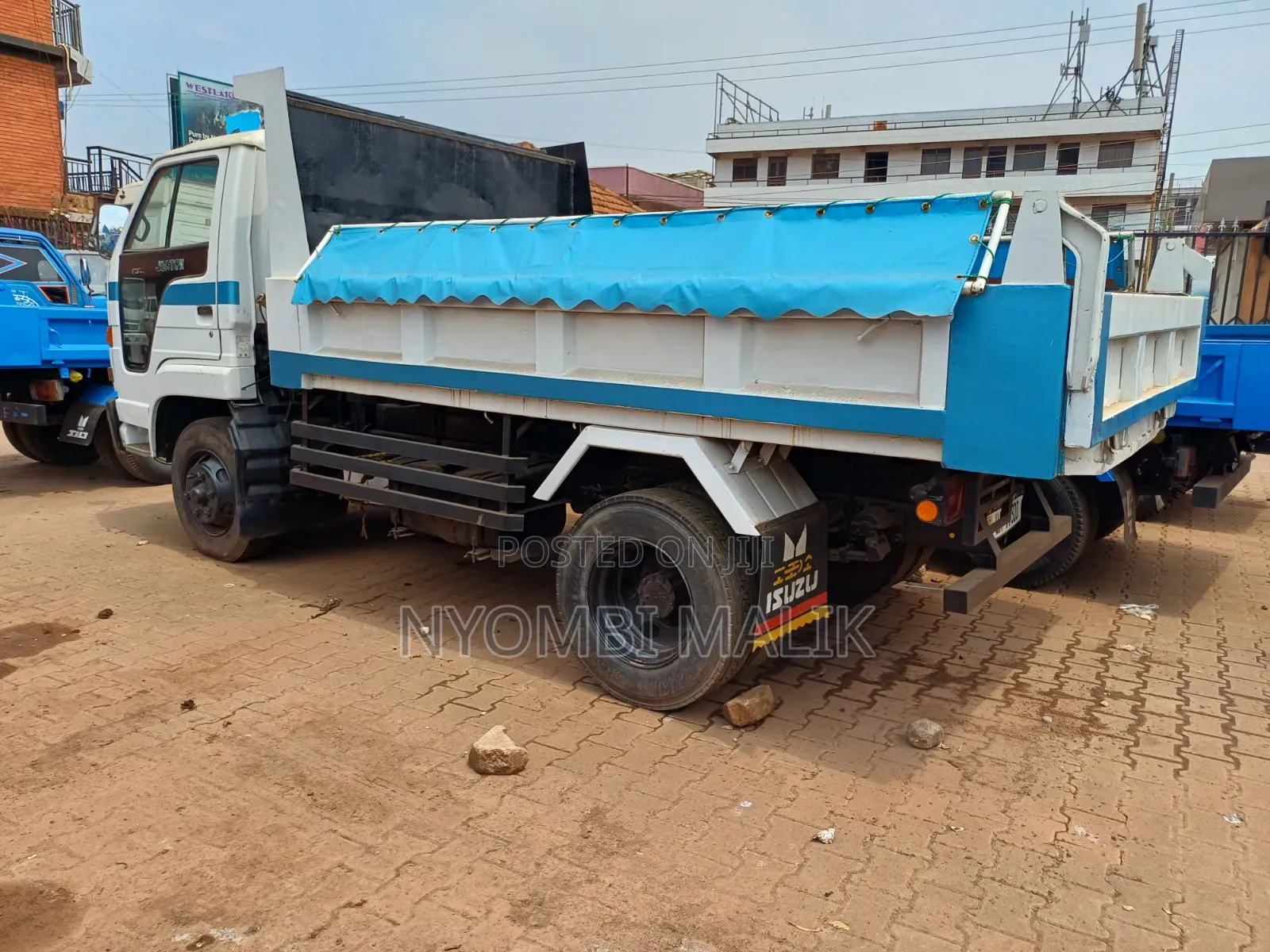 Isuzu Juston Tipper