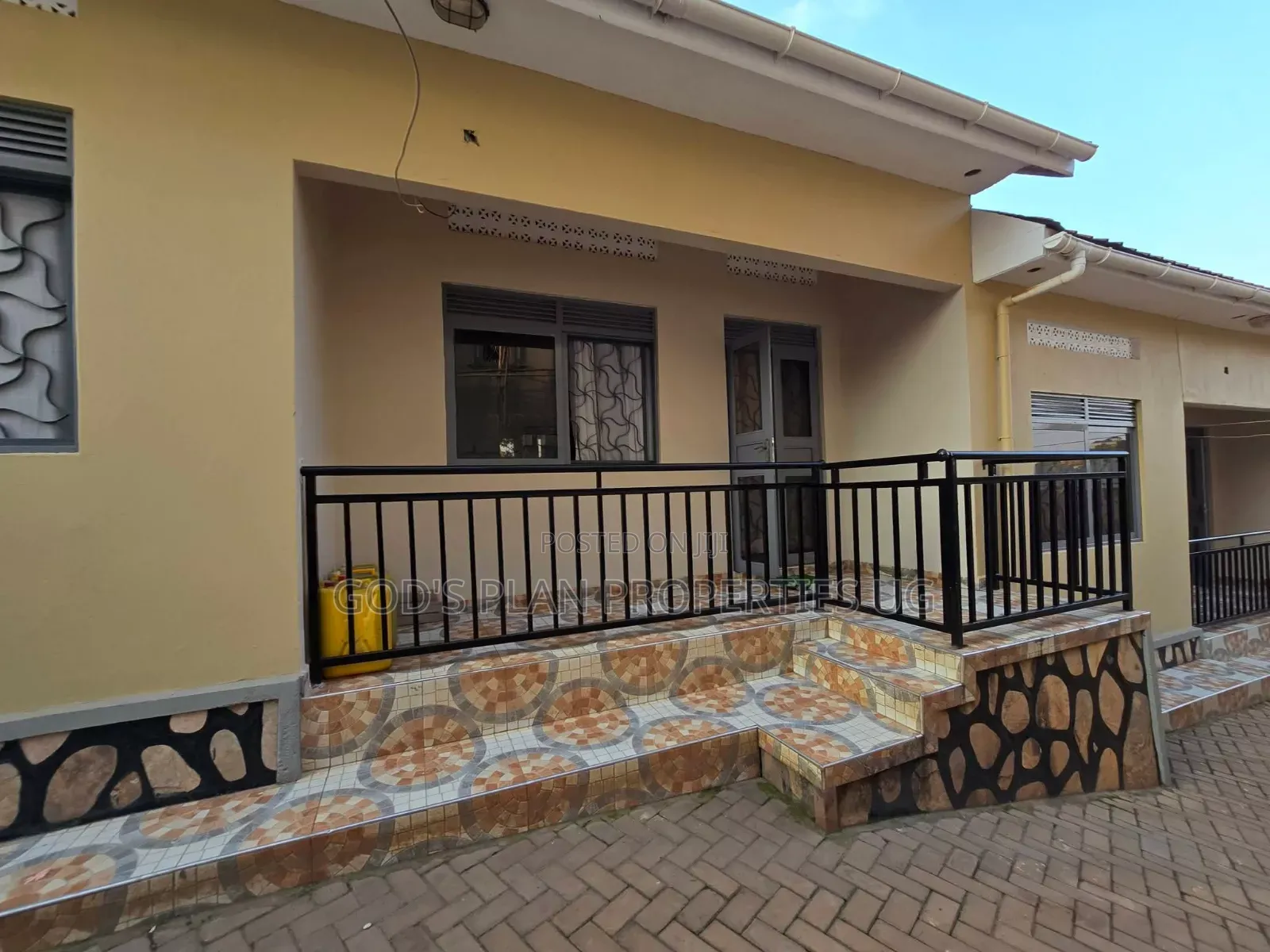2bdrm Bungalow in Wakaliga Estate, Central Division for rent