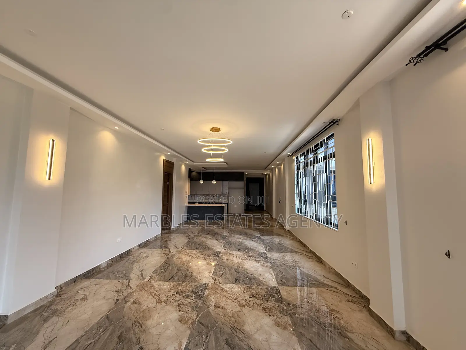 3bdrm Apartment in Muyenga, Central Division for sale