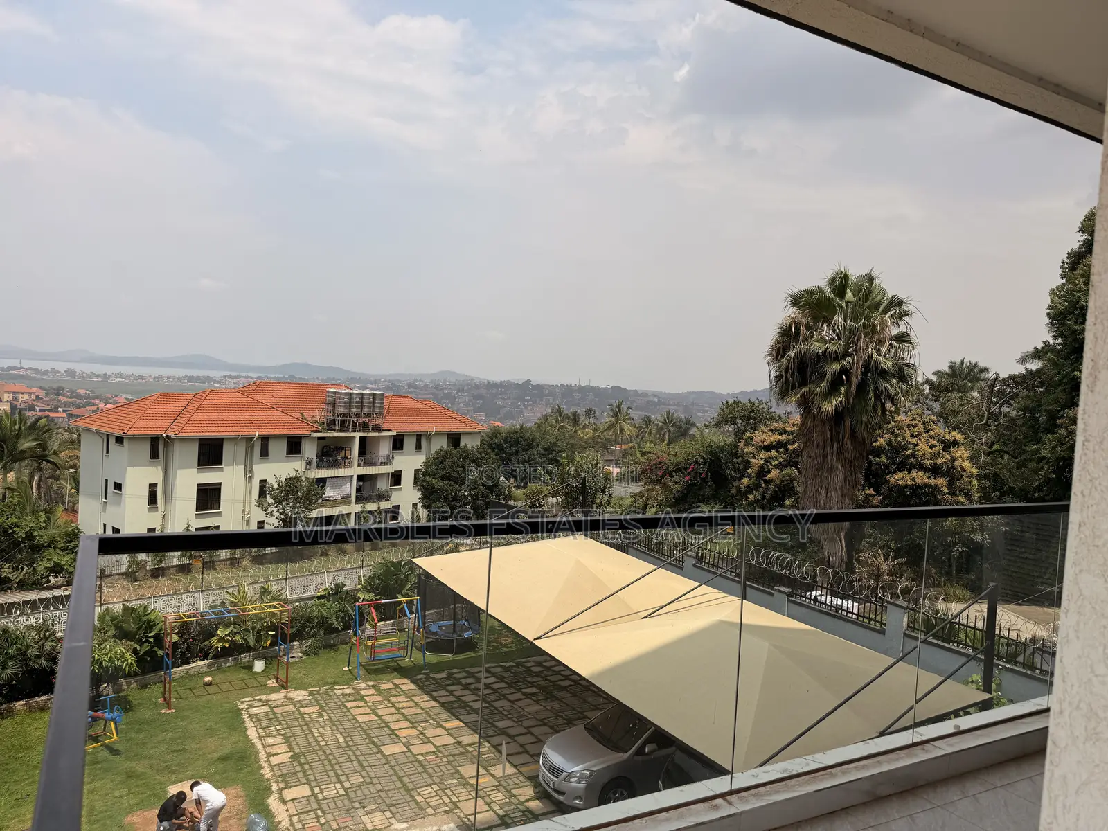 3bdrm Apartment in Muyenga, Central Division for sale