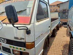 Isuzu ELF Truck 150