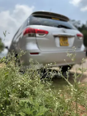 Toyota Wish 2010
