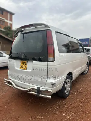 Toyota TownAce Noah 1998 White