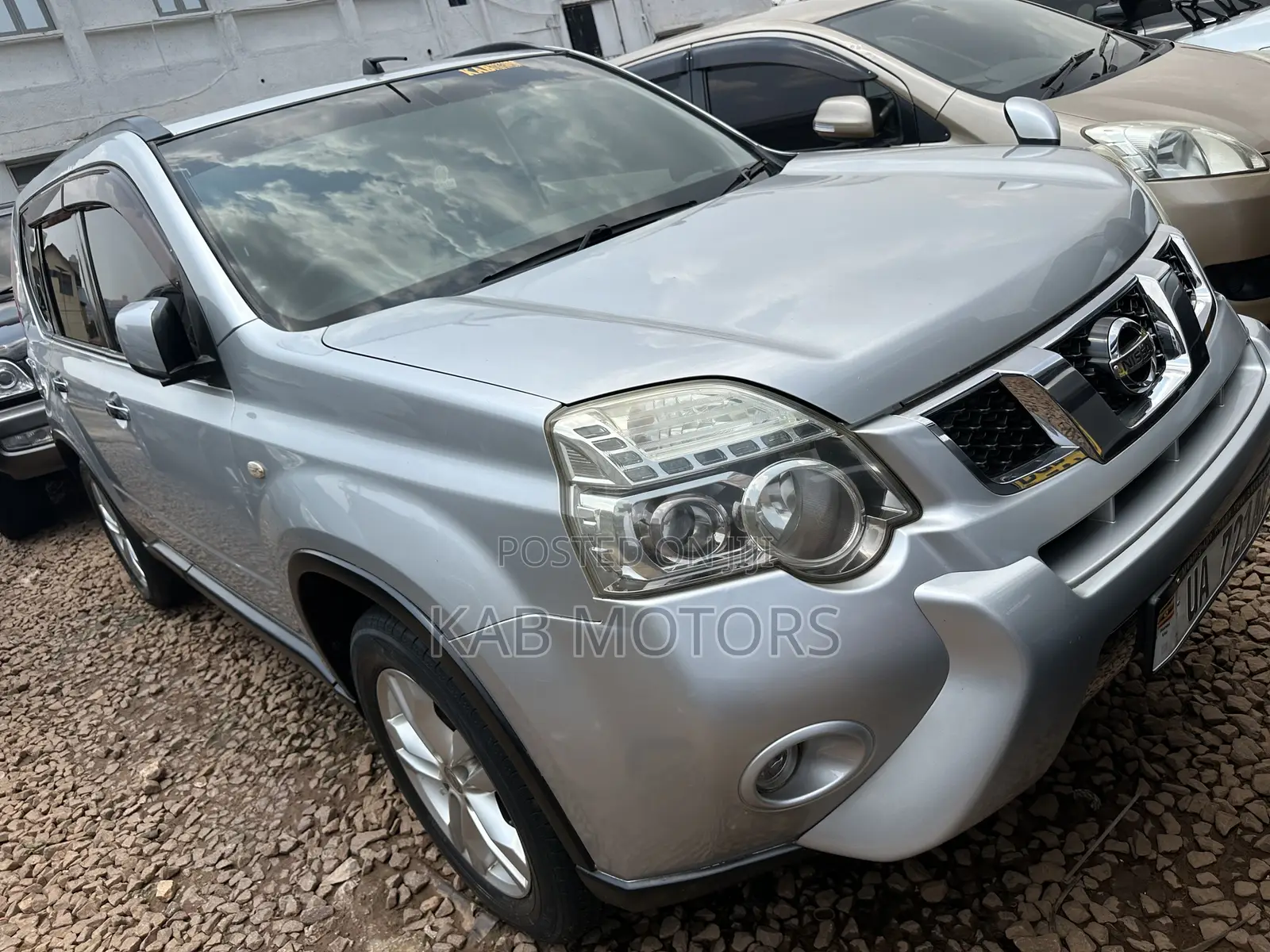 Nissan X-Trail 2011 Silver