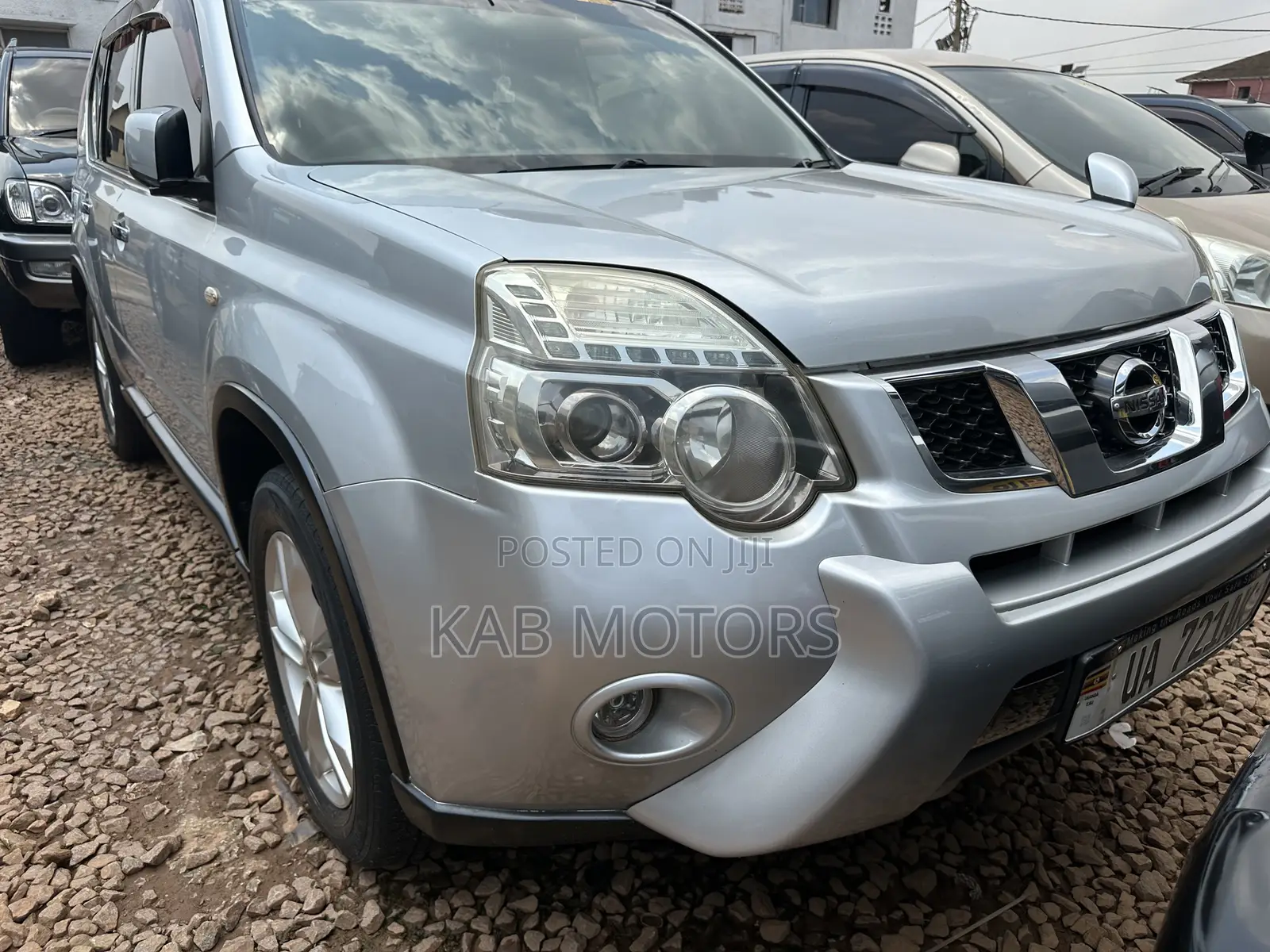 Nissan X-Trail 2011 Silver