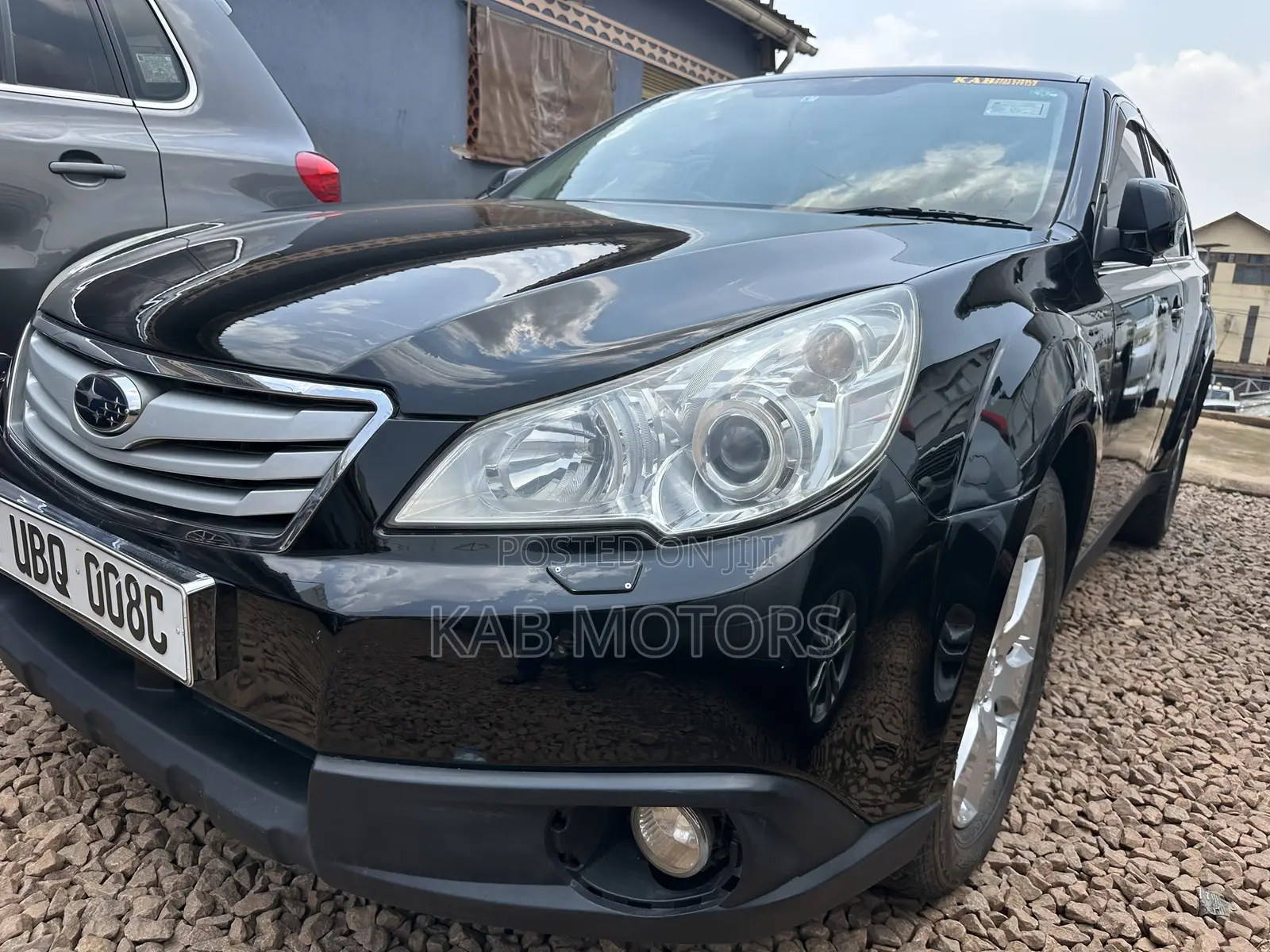 Subaru Outback 2.5i Limited 2011 Black