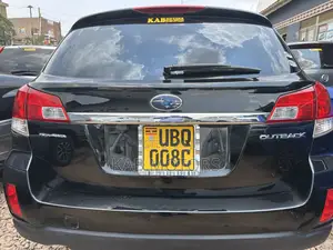 Subaru Outback 2.5i Limited 2011 Black