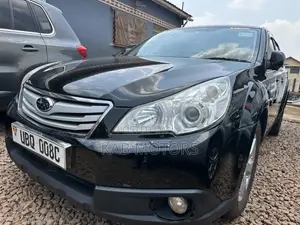 Subaru Outback 2.5i Limited 2011 Black