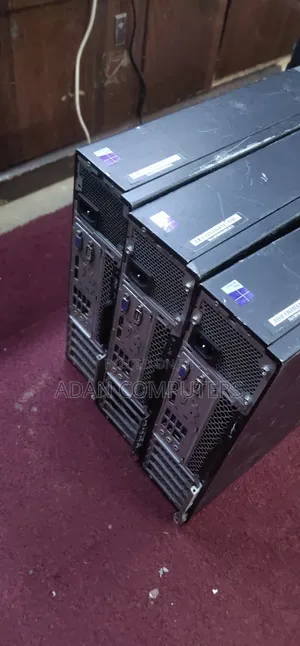 Desktop Computer Lenovo ThinkCentre M700 8GB Intel Core i5 HDD 500GB