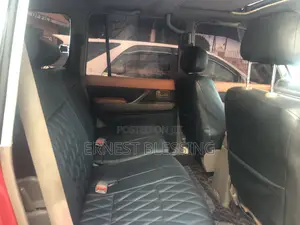 Toyota Land Cruiser 1995 Red