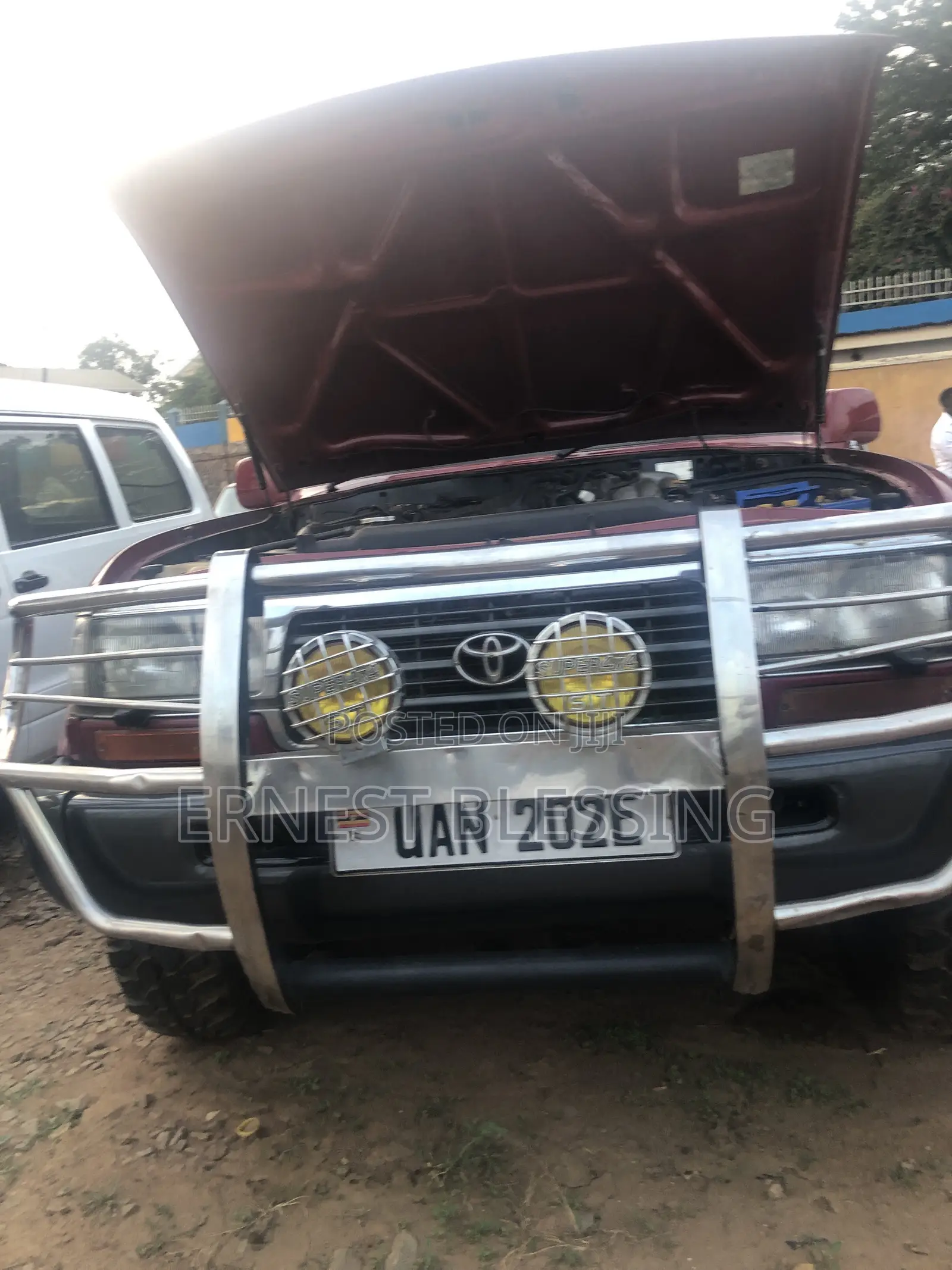 Toyota Land Cruiser 1995 Red