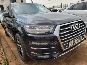 Audi Q7 3.0T Premium AWD quattro 2017 Black