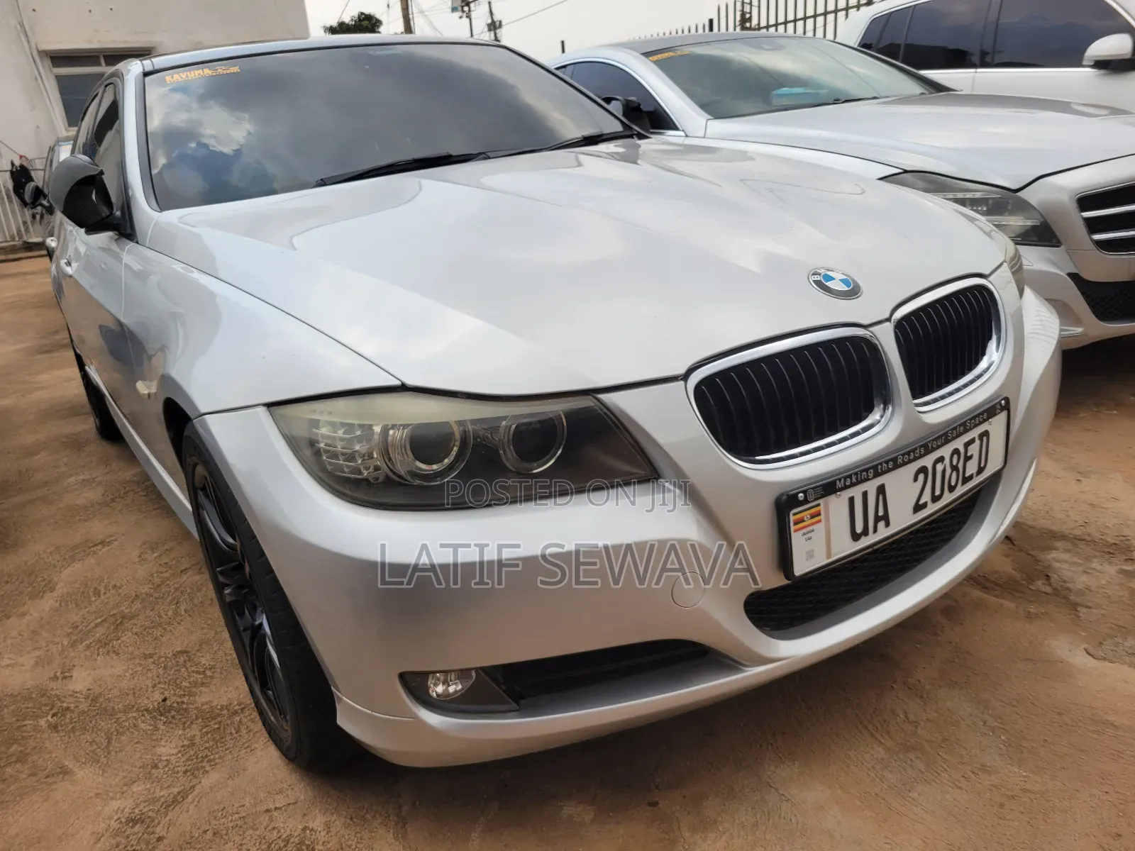 BMW 320i Sedan RWD 2008 Silver