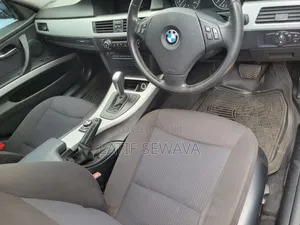 BMW 320i Sedan RWD 2008 Silver
