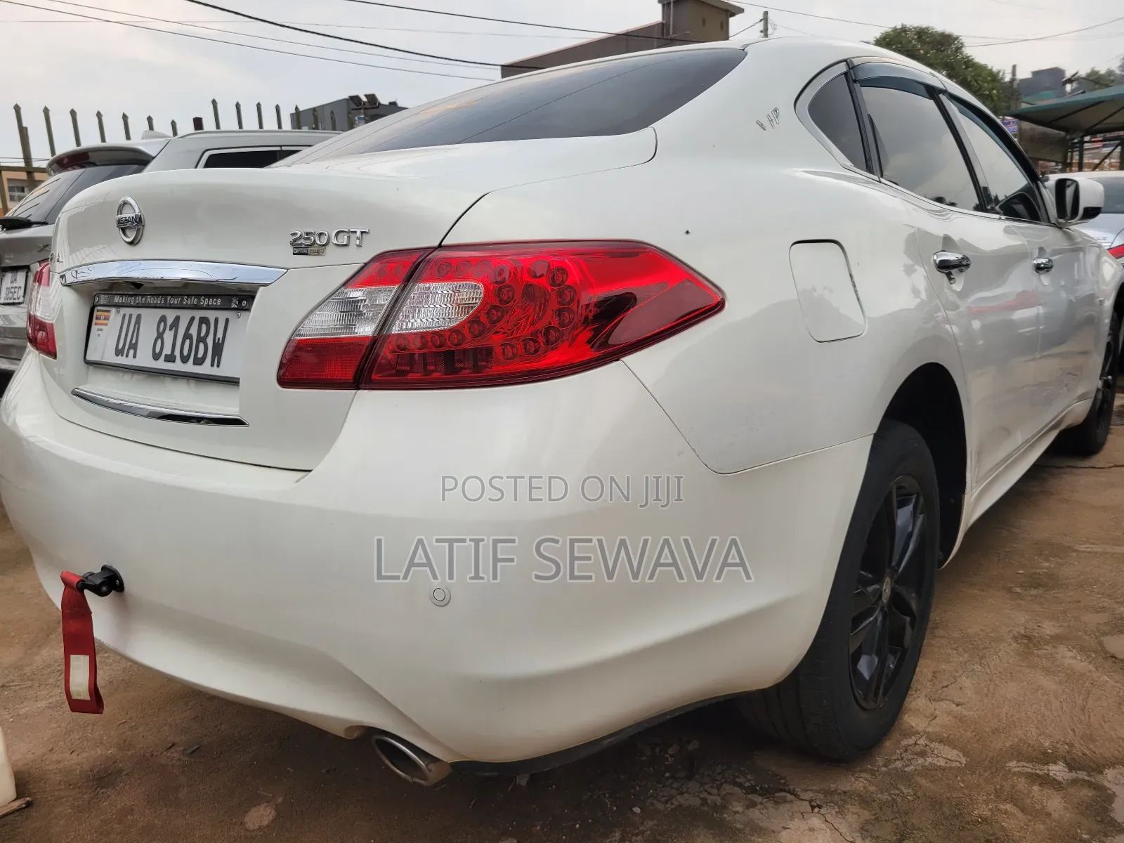 Nissan Fuga 2012 White