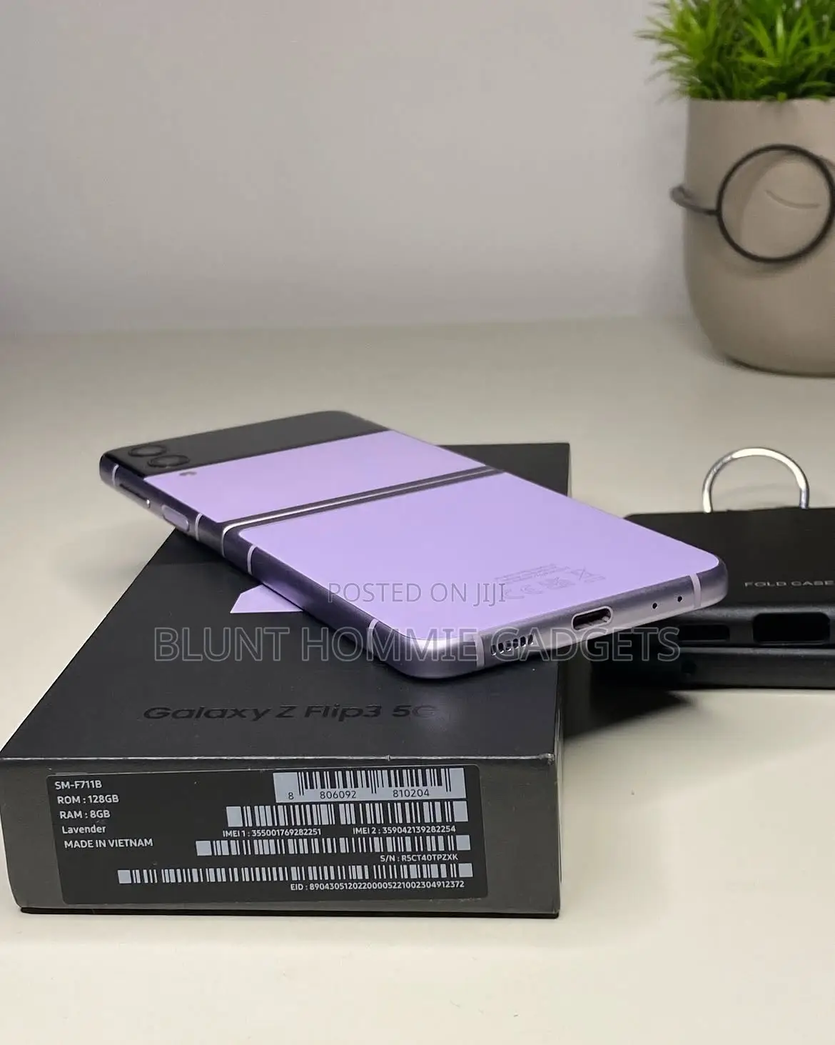 New Samsung Galaxy Z Flip 3 128 GB