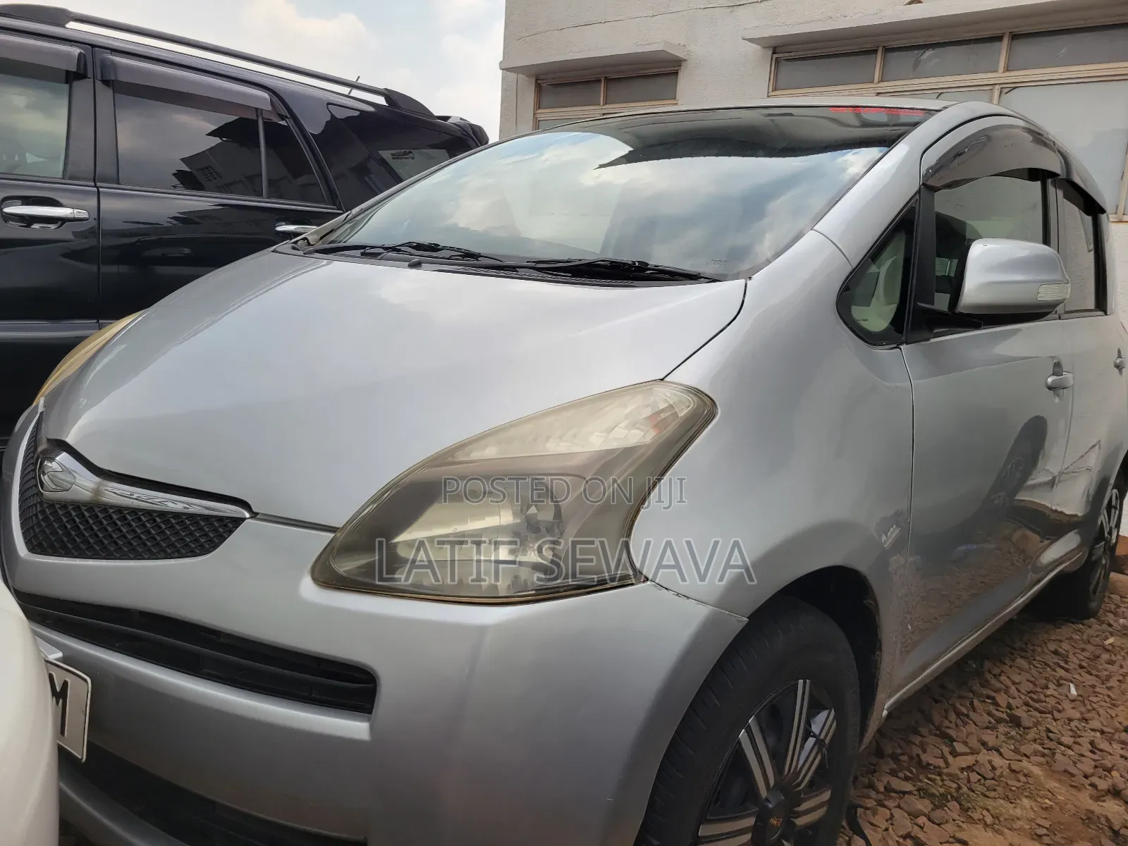 Toyota Ractis 1.5 AWD 2007 Silver