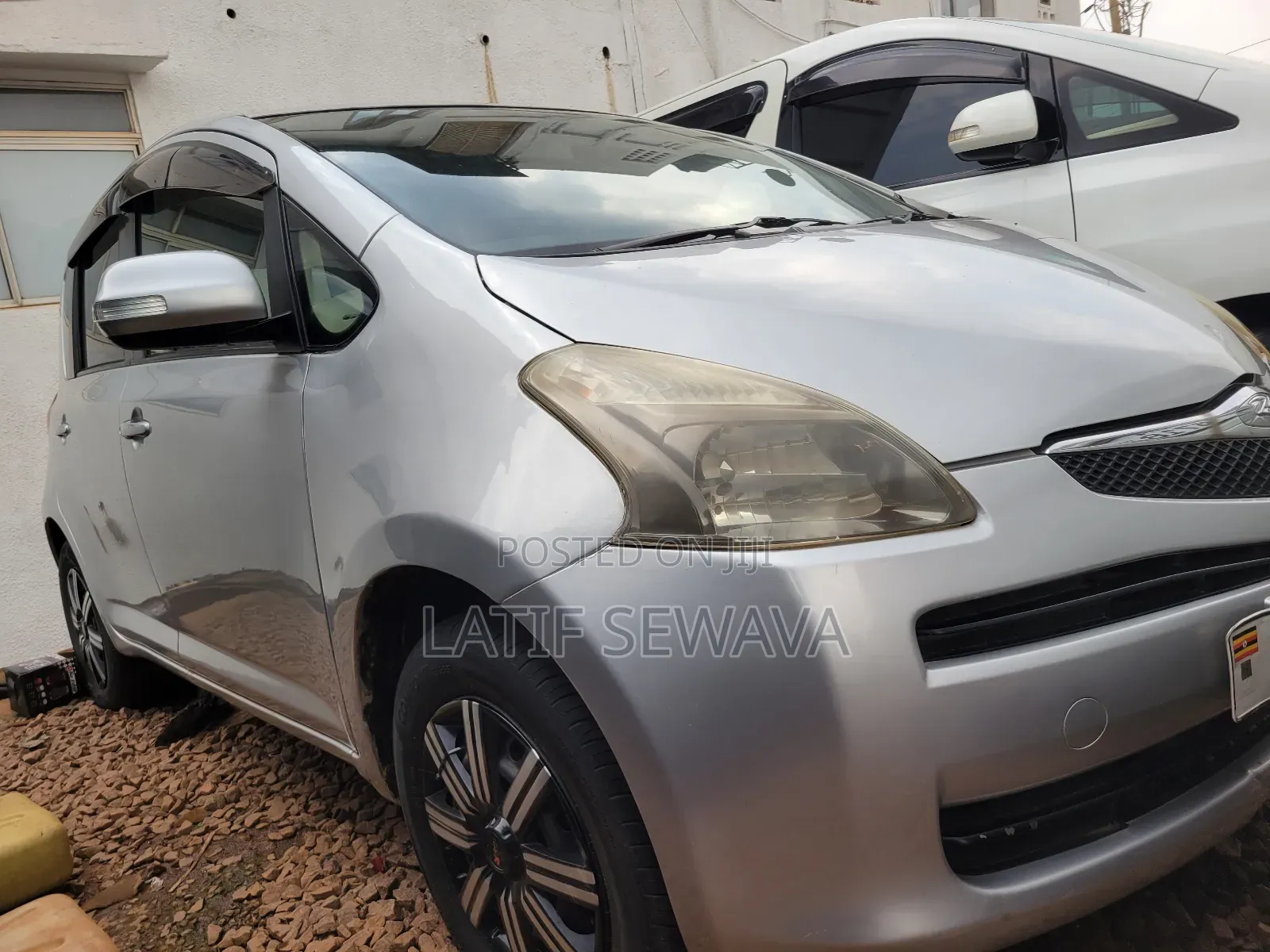Toyota Ractis 1.5 AWD 2007 Silver