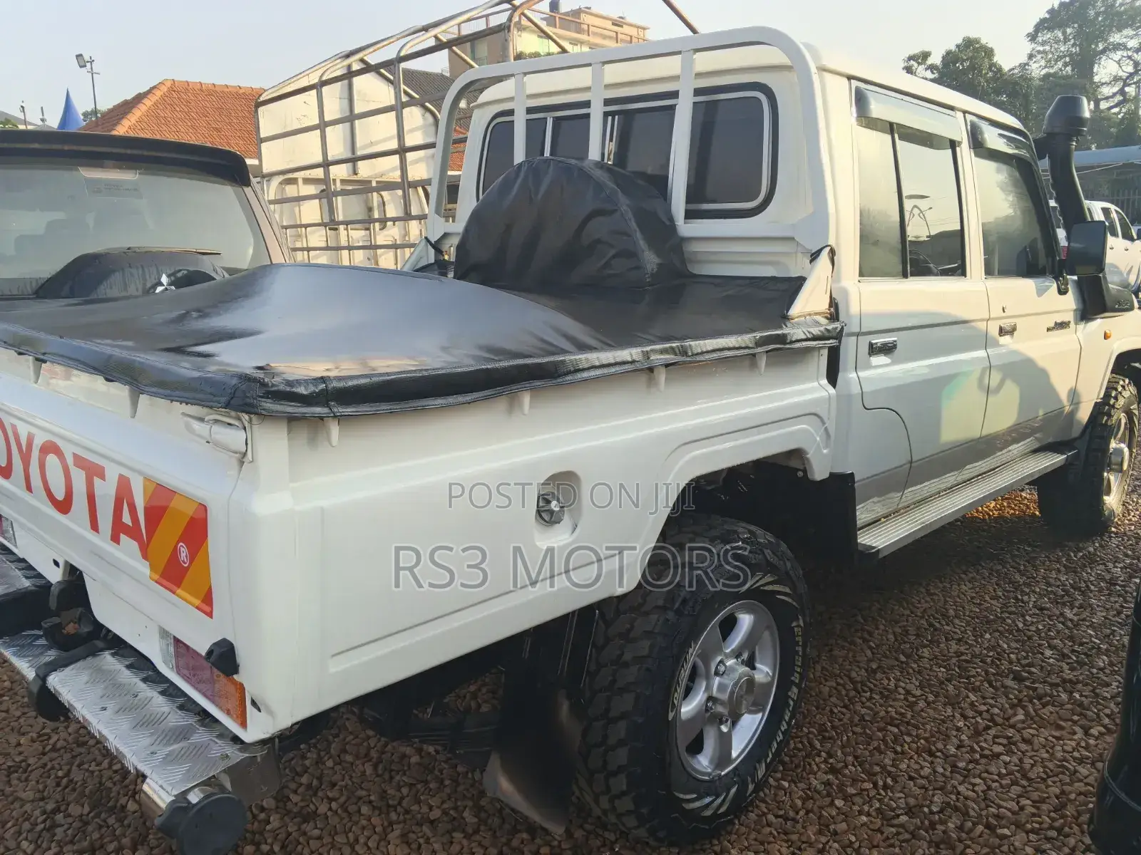 Toyota Land Cruiser Prado 2018 White