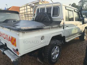 Toyota Land Cruiser Prado 2018 White