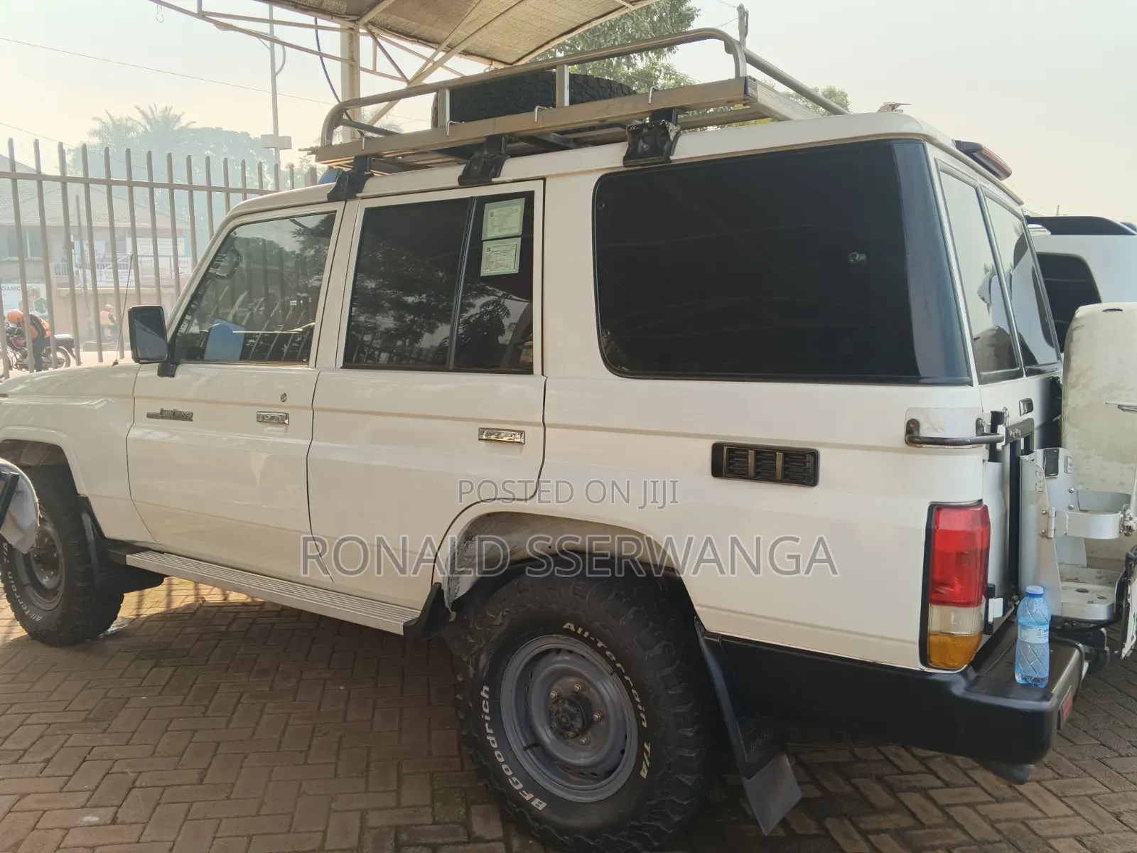 Toyota Land Cruiser Prado 2017 White