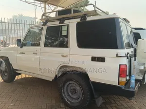 Toyota Land Cruiser Prado 2017 White