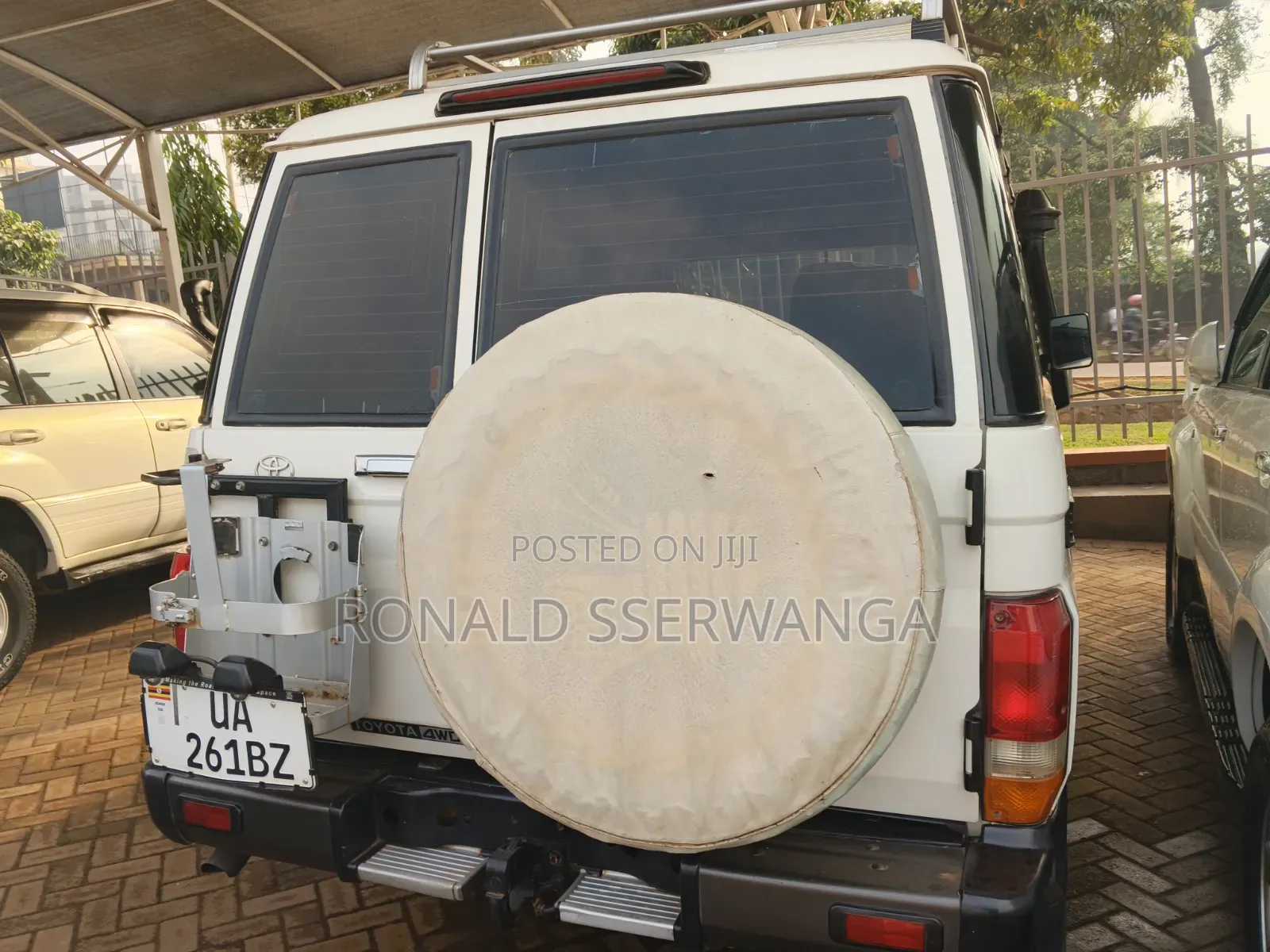 Toyota Land Cruiser Prado 2017 White