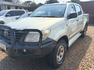 Toyota Hilux 2014 Silver