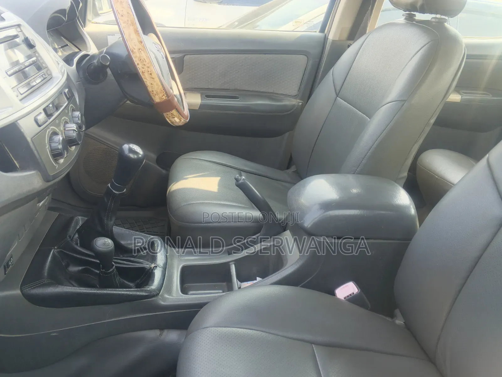 Toyota Hilux 2014 Silver
