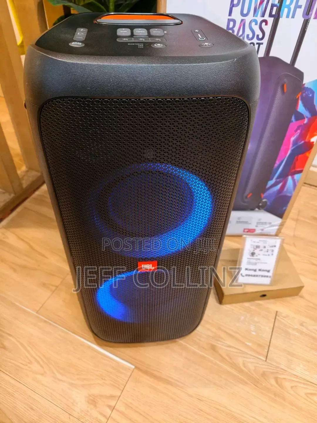 2 Wireless Microphone JBL Speaker 310