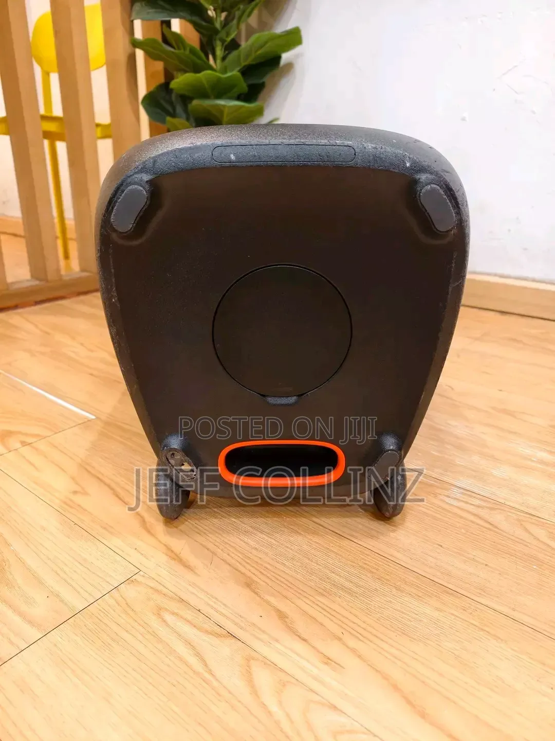 2 Wireless Microphone JBL Speaker 310