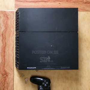 Ps4 Standard Chipped ( 5 Games )