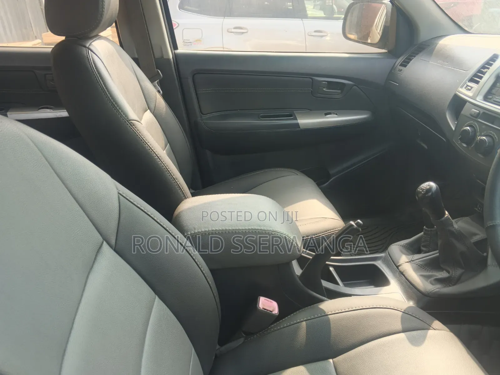 Toyota Hilux 2014 Silver