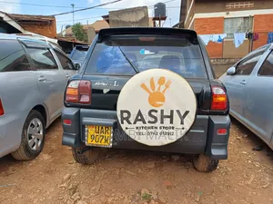 Toyota RAV4 Automatic 2000 Black