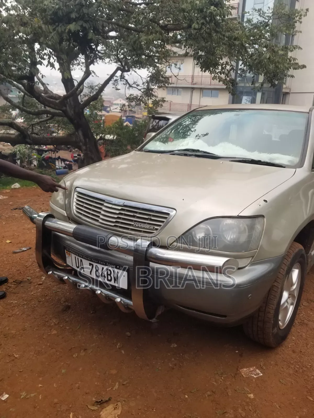 Toyota Harrier 2000 Silver