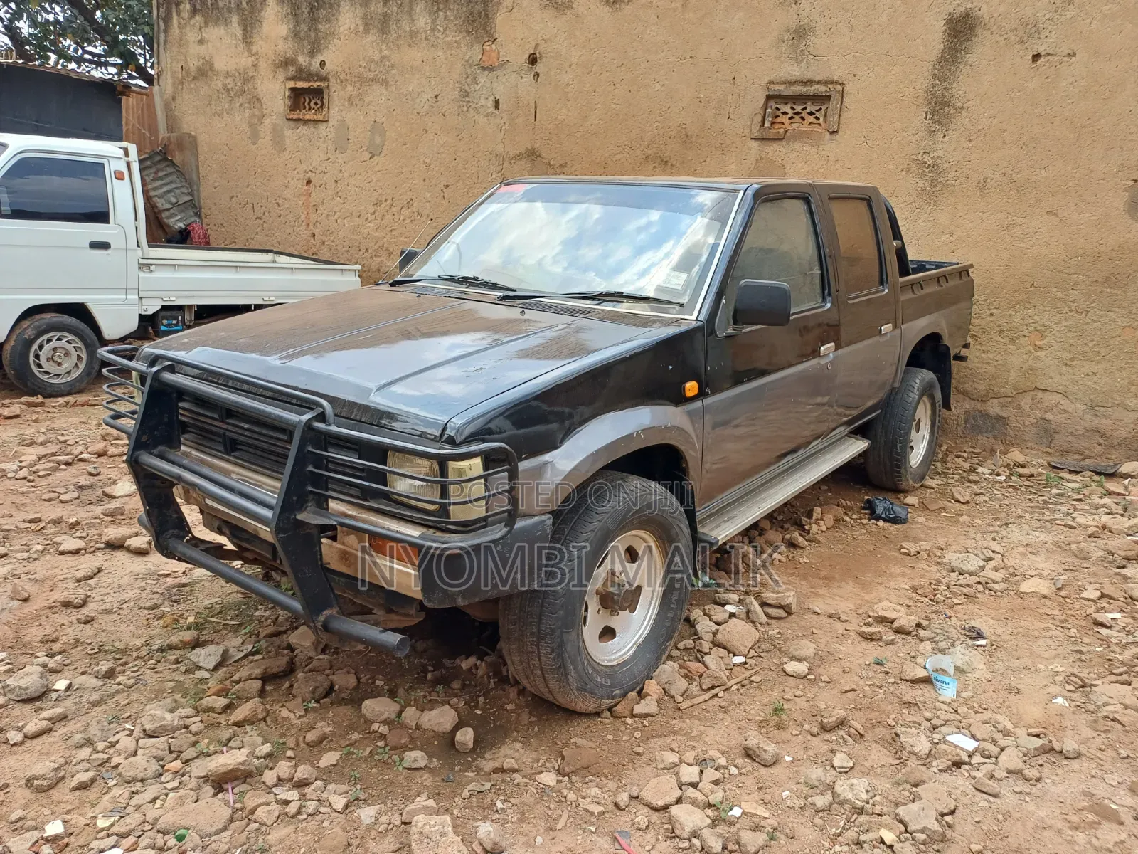 Nissan Pick-Up 1994 Gray