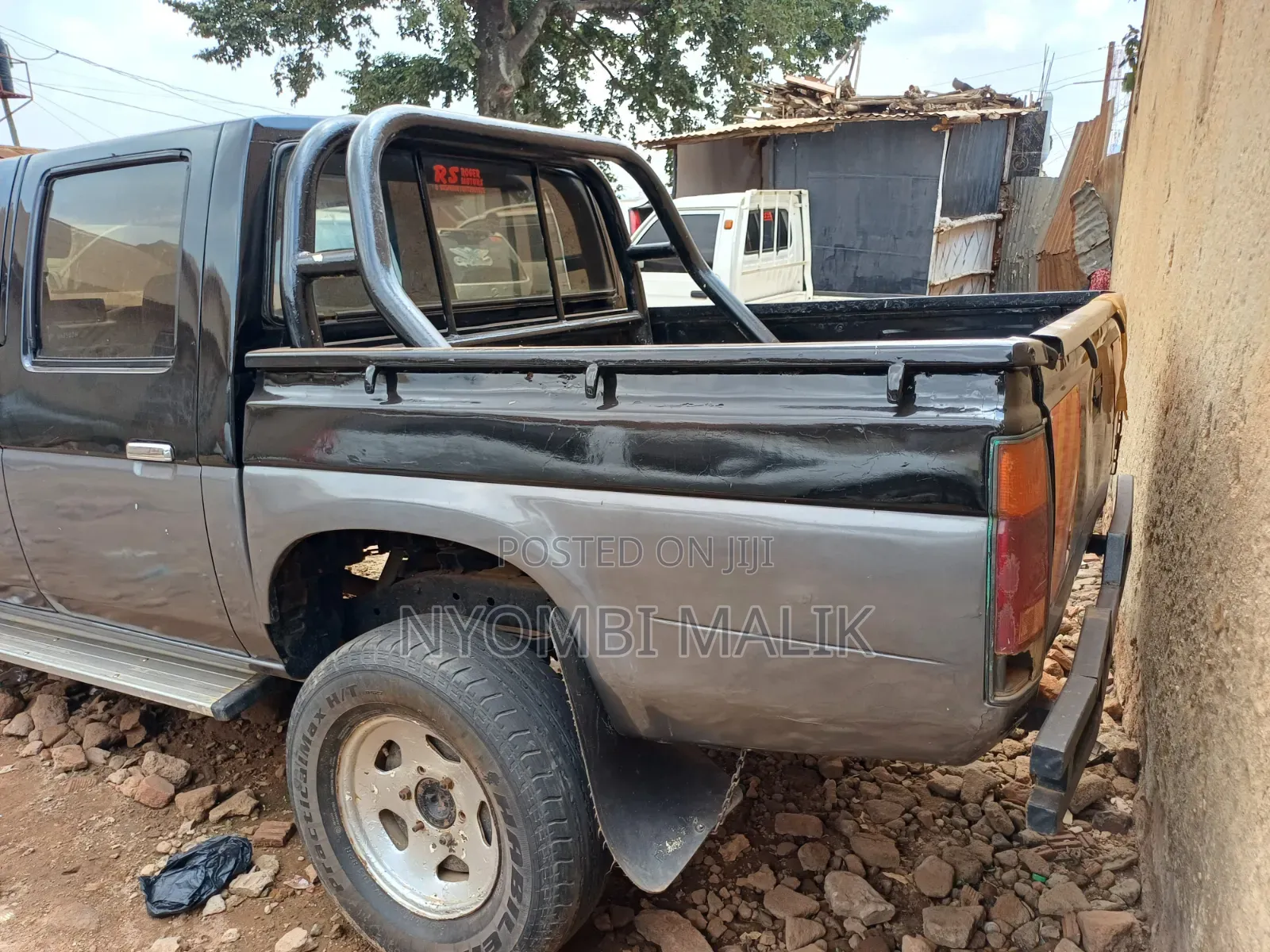 Nissan Pick-Up 1994 Gray