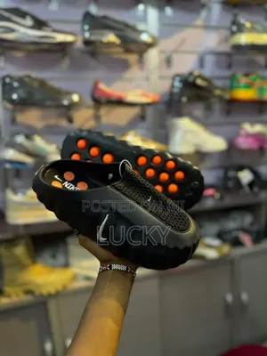 Nike Minds