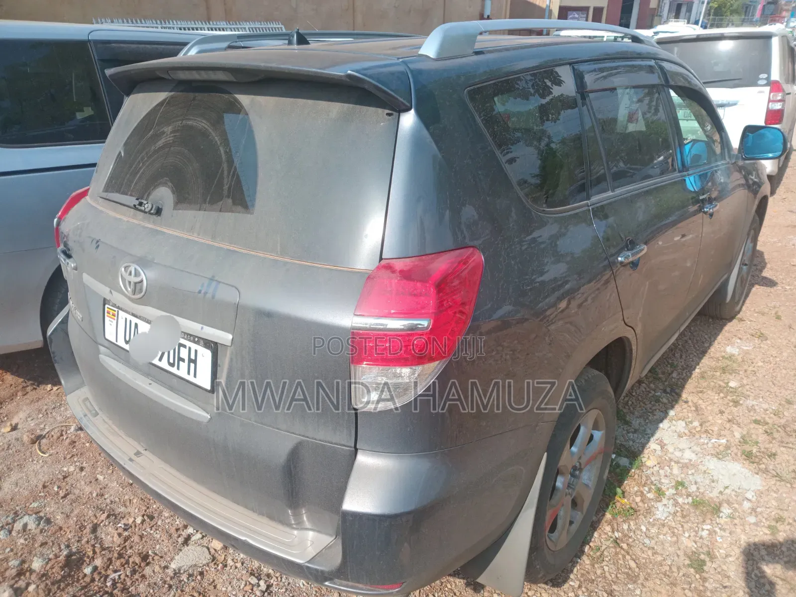 Toyota Vanguard 2011 Gray